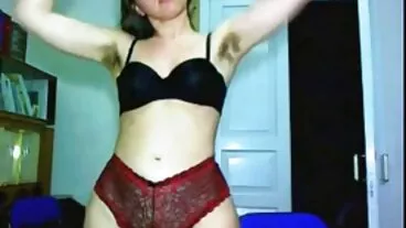Sâu sexhdjav lắm. Cô gái tóc vàng blowjob brunette nhóm tình dục hardcore